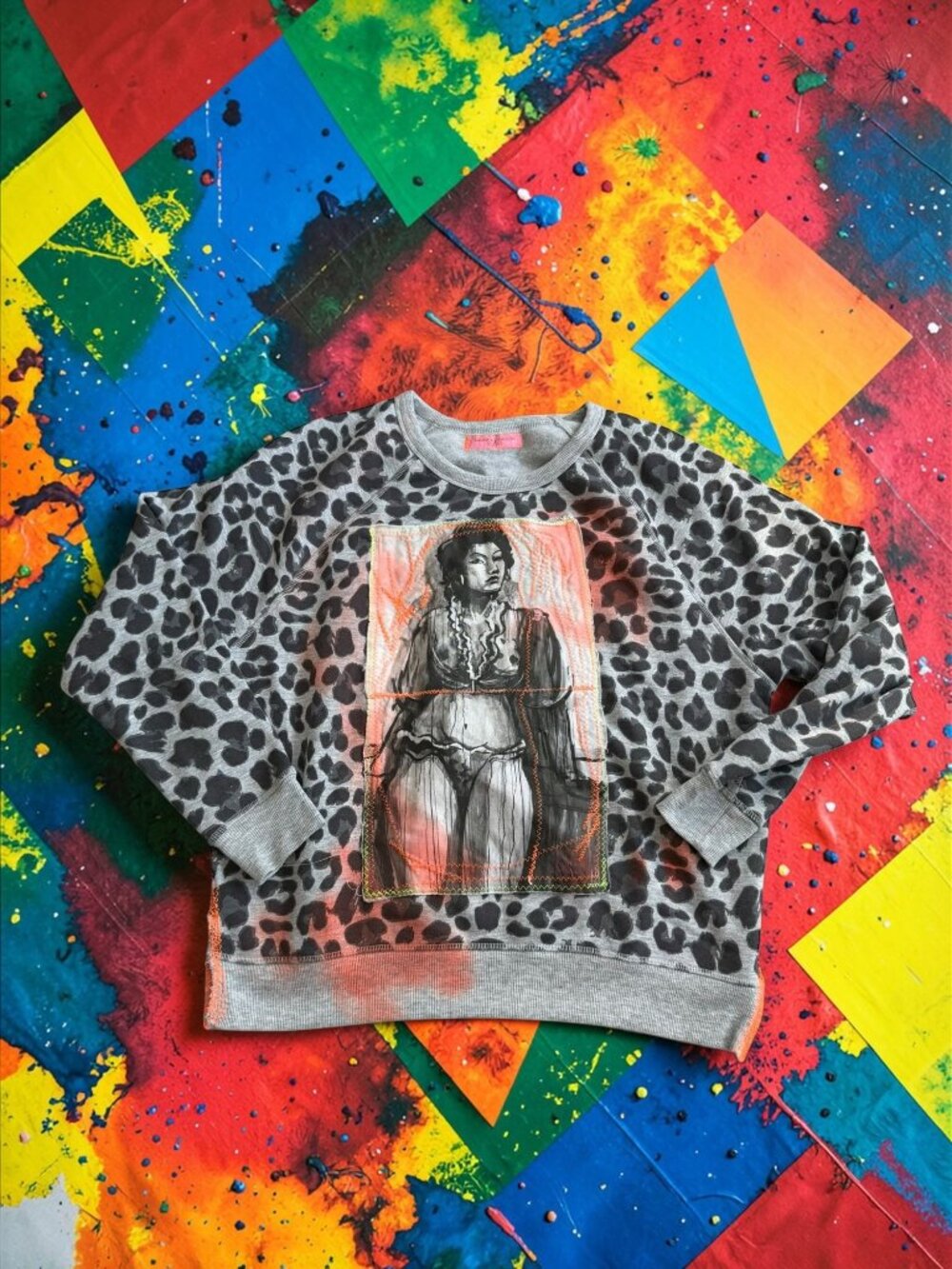 AMANDA JOHNSON STUDIO Animal Print Long Sleeve Crewneck Size Small